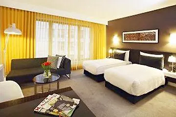 Aparthotel Adina Hackescher Markt Berlino