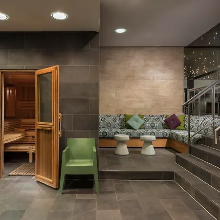 Adina Hackescher Markt Apartmanhotel