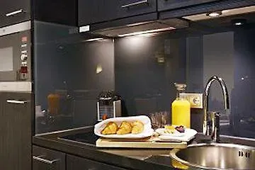 Adina Hackescher Markt 4*