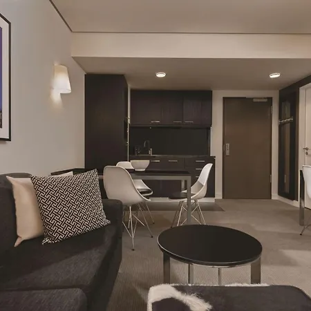 Adina Hackescher Markt Apartahotel 4*