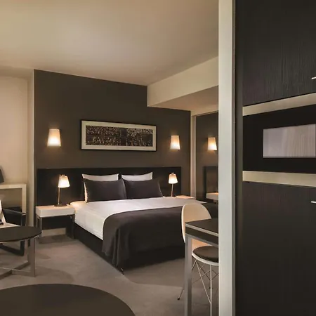 柏林哈克市场阿迪娜公寓式酒店 4* 柏林