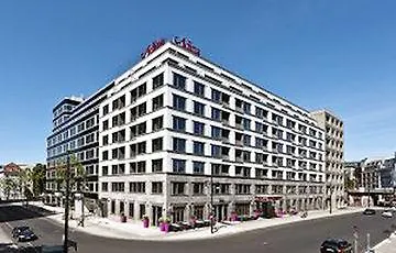 柏林哈克市场阿迪娜公寓式酒店 4*