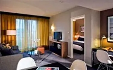 Adina Hackescher Markt Apartahotel 4*